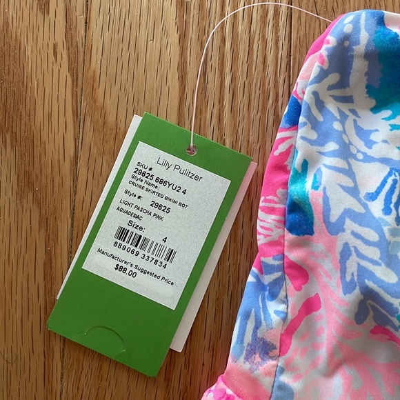 NWT Lilly Pulitzer Cruz Swim Skirt Size 4 - Picture 3 of 3